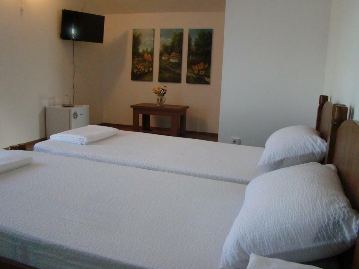 Hotel Casa Hora Suczawa Zewnętrze zdjęcie
